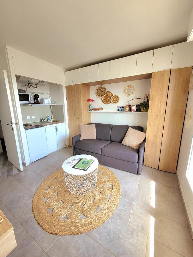 Apartment M2m Magnifique Vue - Avec Balcon - Les Pieds Dans L Eau! *